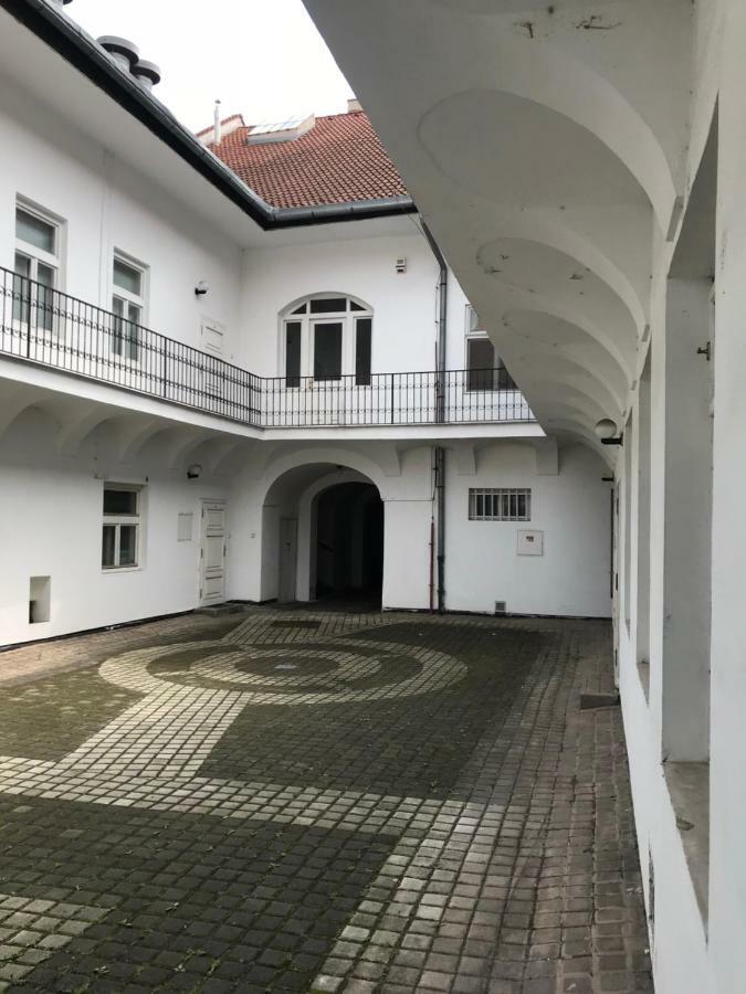 Big Modern Doubleroom Near Cathedral Košice Extérieur photo